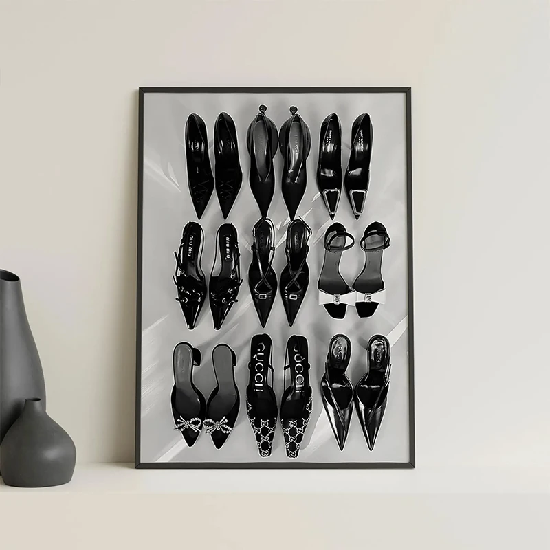 Black White Luxury High Heels  - Vintage Fashion Sketches recension och pris