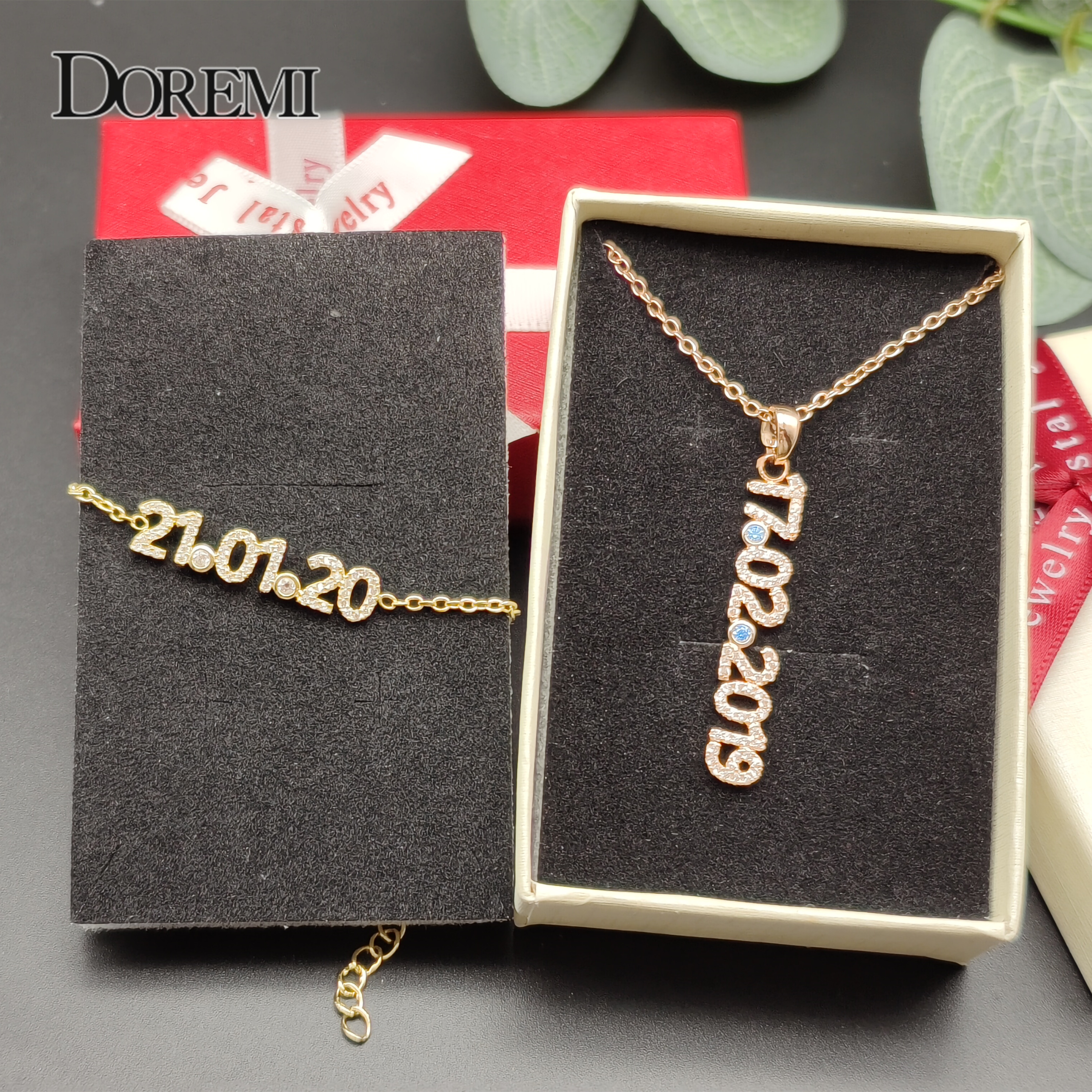DOREMI New Crystal Name set Je - Vintage Fashion Names recension och pris
