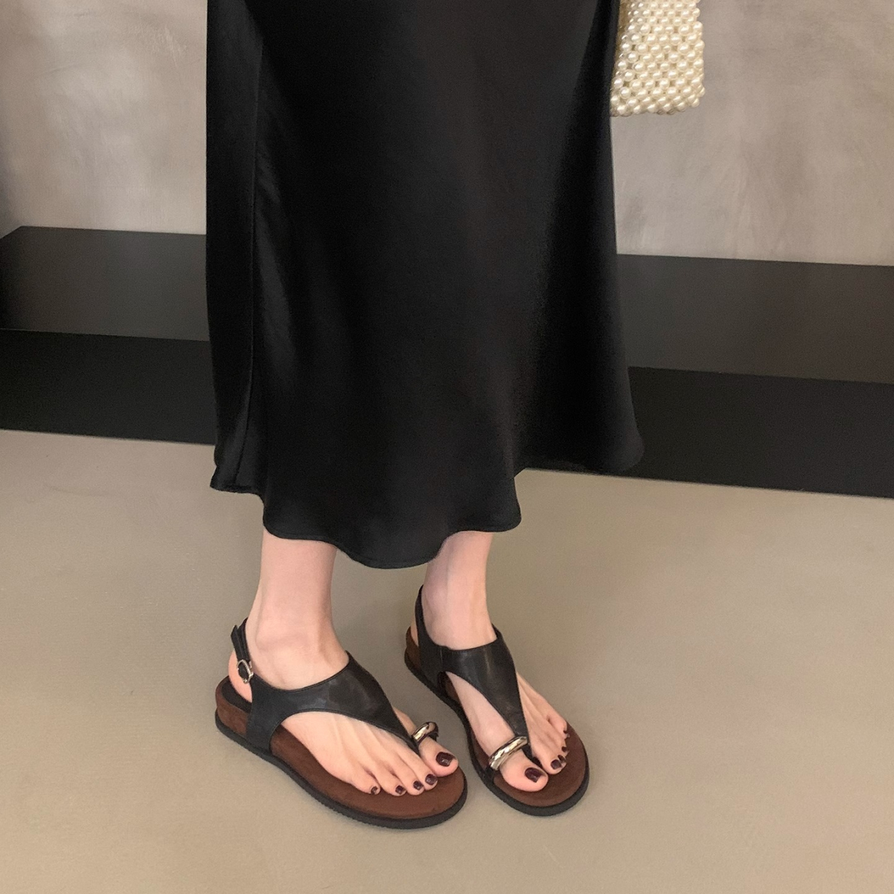 Vintage Leather Toe Flat Roman - Vintage And Modern Fashion recension och pris