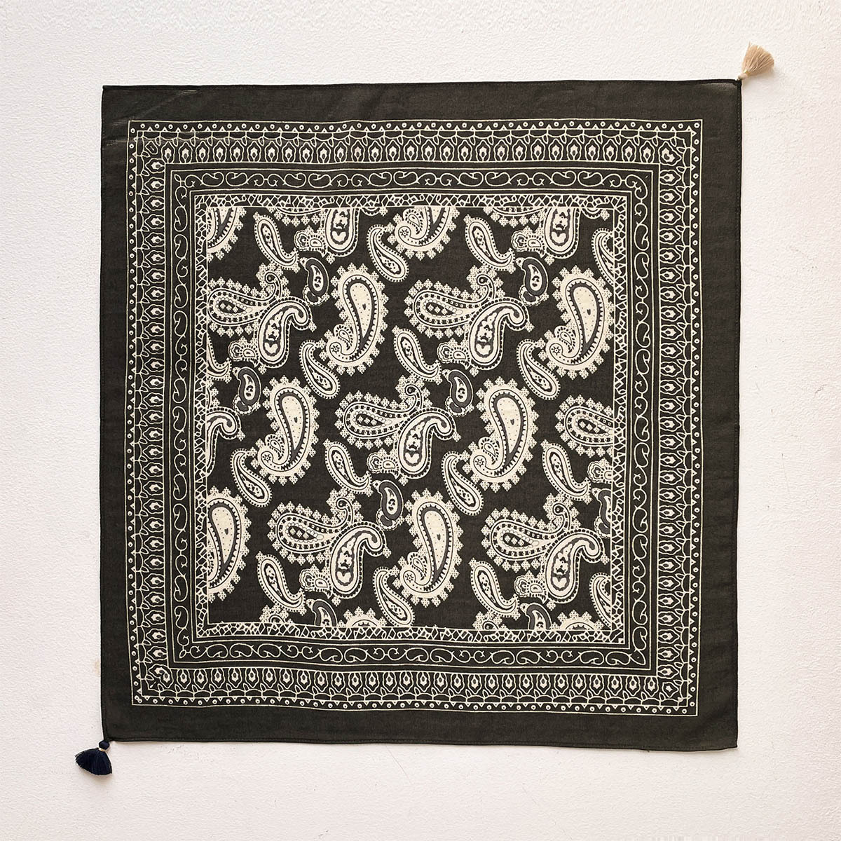 Trendy Satin Silk Scarf Women  - Vintage Fashion Hijab recension och pris