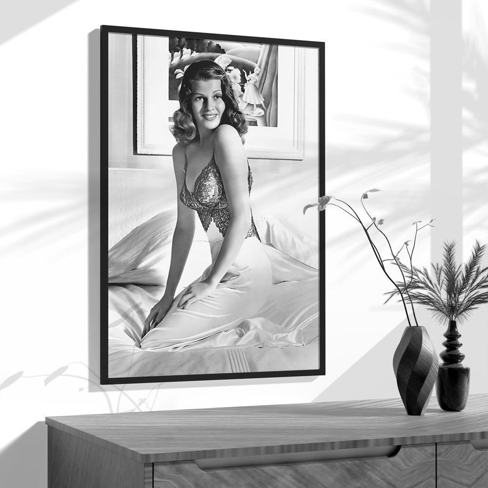 Rita Hayworth Poster,Black and - Vintage Fashion Sketches recension och pris